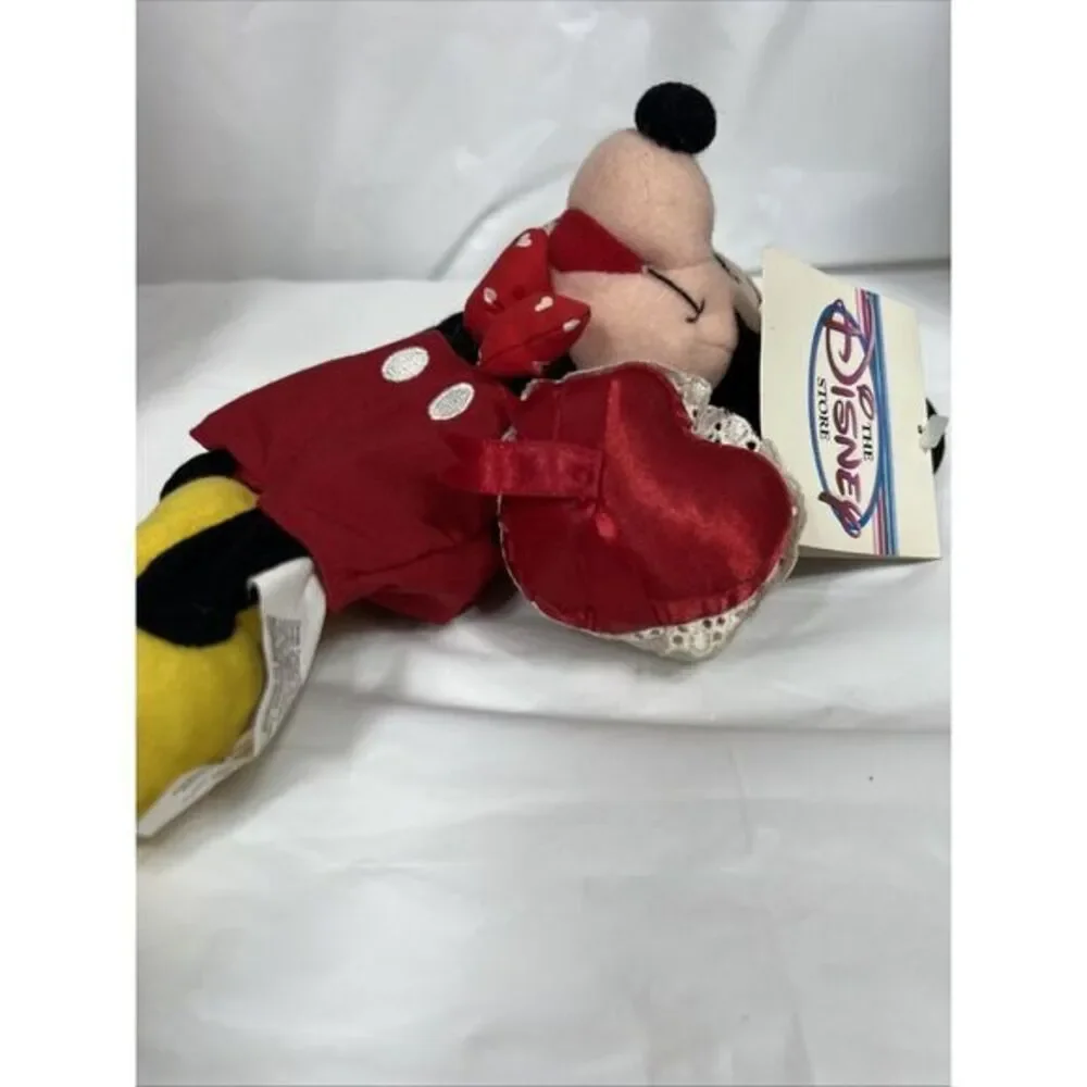 Disney Store Mickey Mouse Valentine Holding Heart Bean Bag Plush With Tag 8‎ in